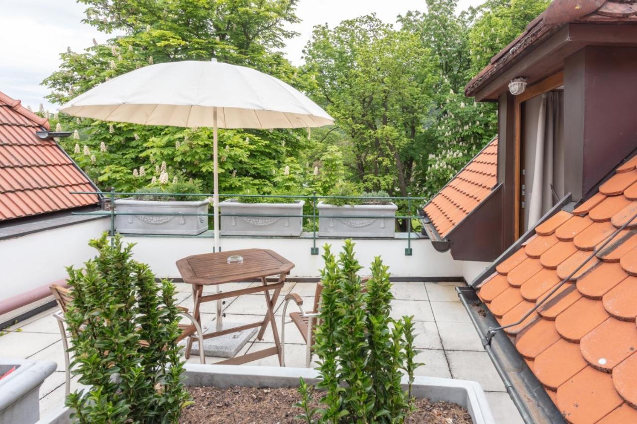 Donauwirt - Hotel Garni Weissenkirchen in der Wachau Exteriör bild