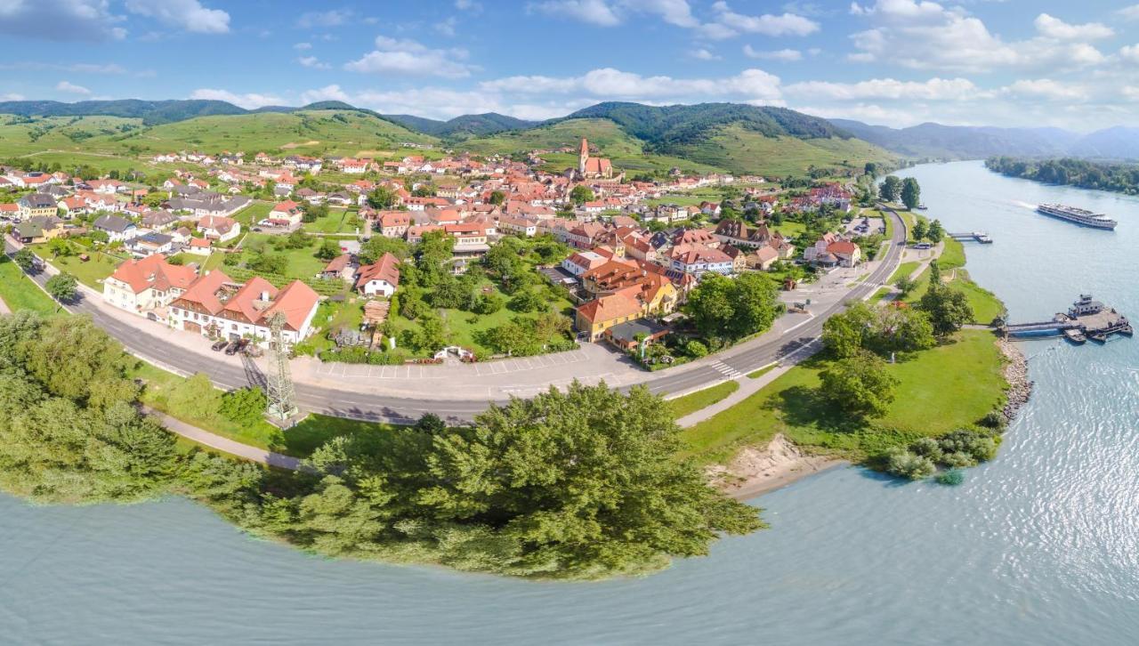 Donauwirt - Hotel Garni Weissenkirchen in der Wachau Exteriör bild